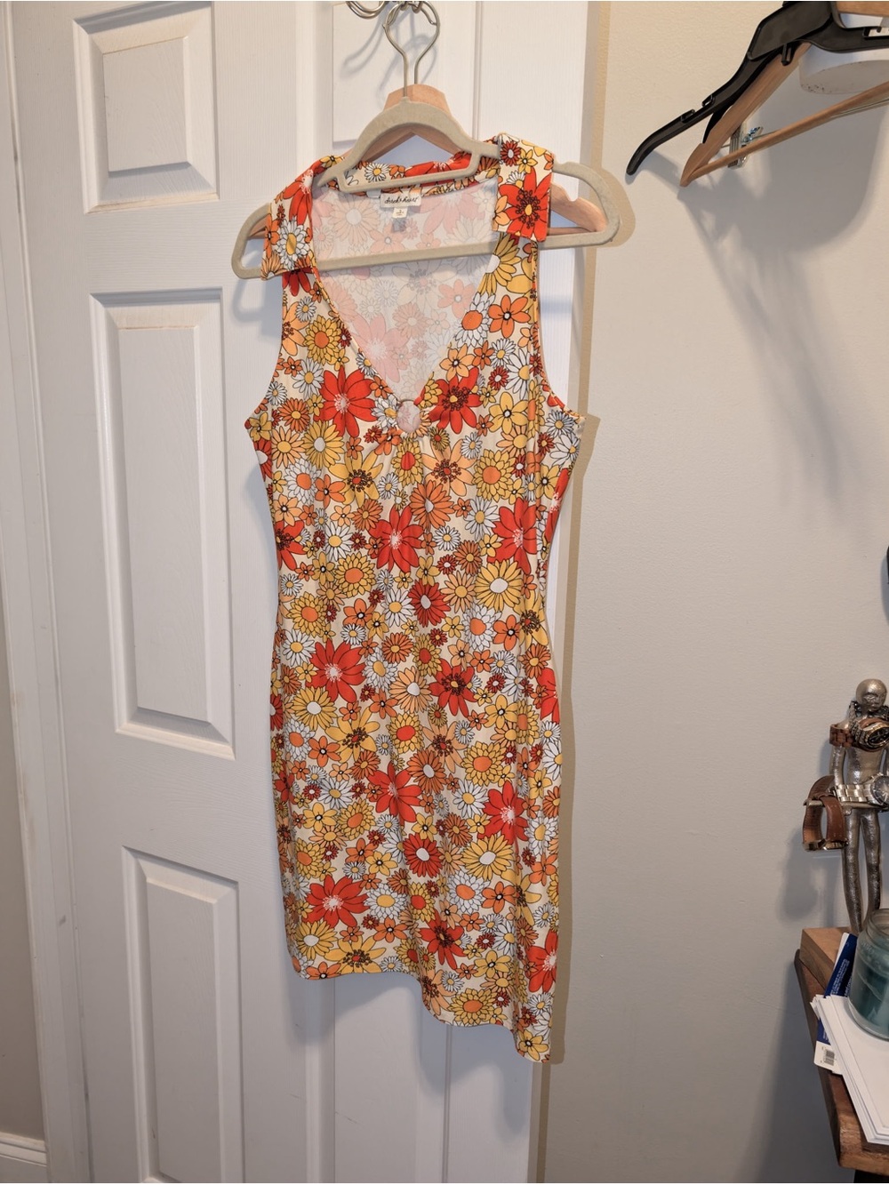 Soft 70s Go-Go Floral V-Neck Sleeveless Summer Dress in Orange and Yellow